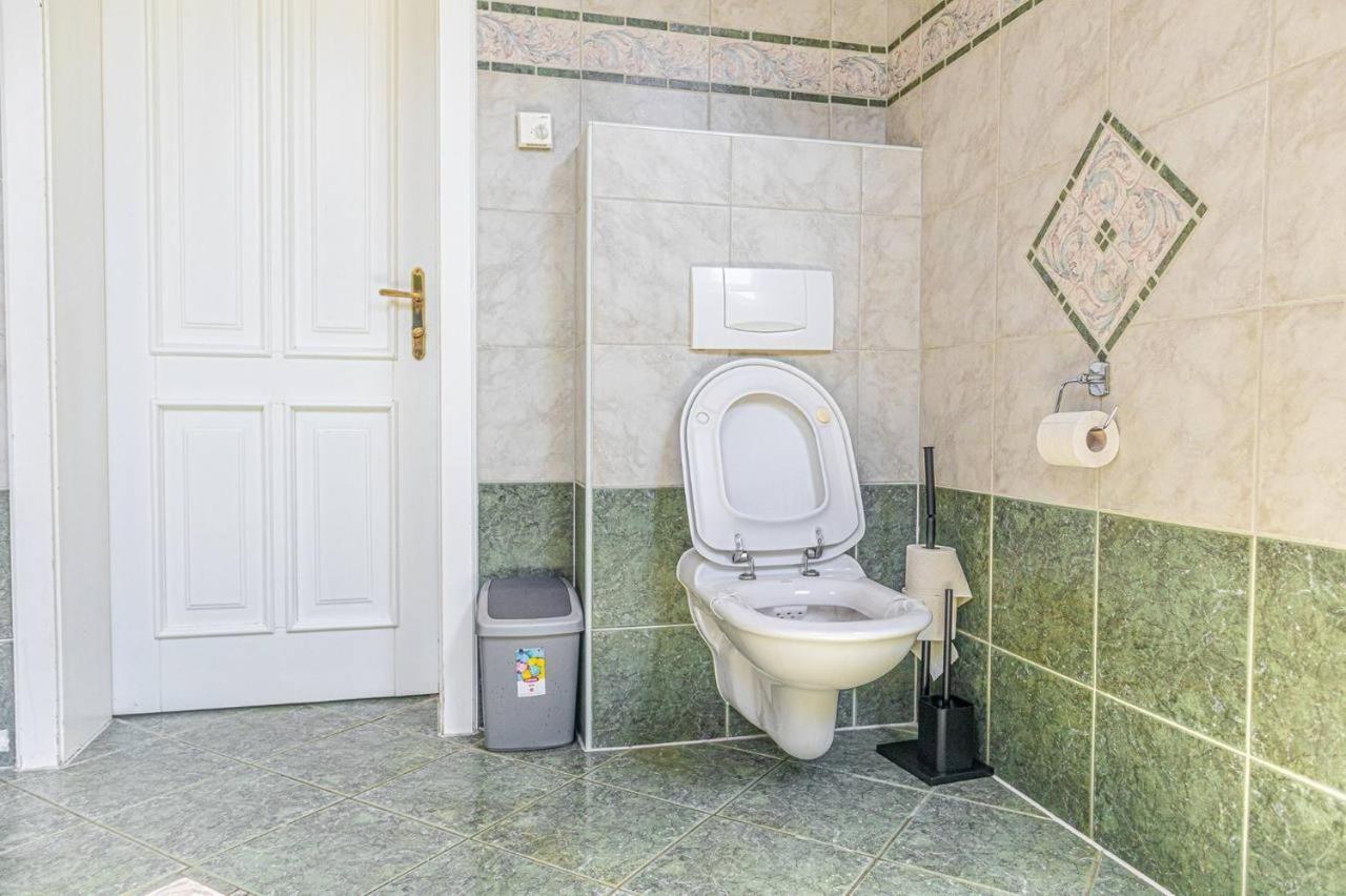 Cozy In Amazing House Appartement Vienne